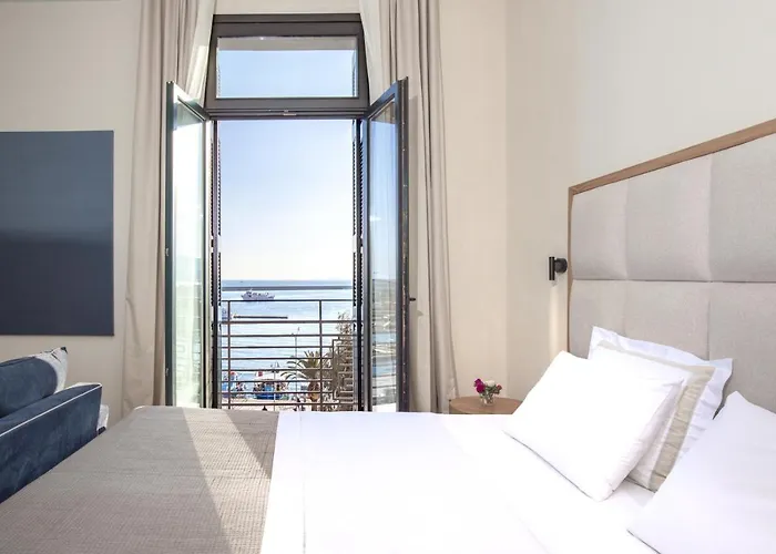 Epicure Ξενοδοχείο *